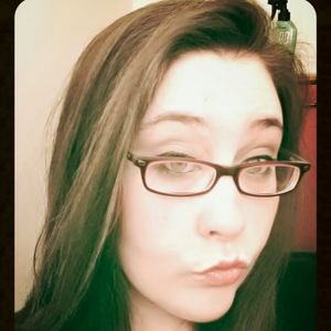 Meet your Posher, Lacey